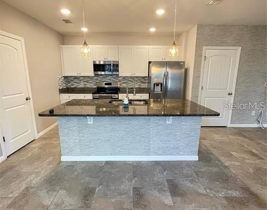 16525 Outter Grove Alley - Photo Thumbnail 2