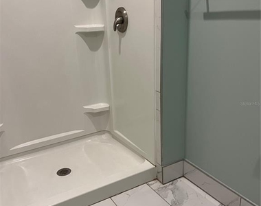 521 Ohio Street - Photo Thumbnail 18