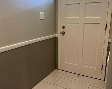 521 Ohio Street - Photo Thumbnail 4