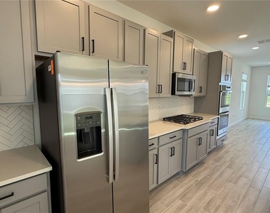 17131 Beachgrass Alley - Photo Thumbnail 9