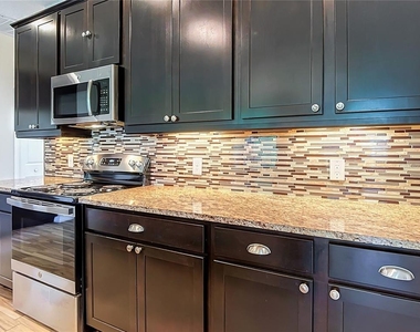 4834 Terra Sole Place - Photo Thumbnail 7