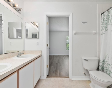 746 Lockbreeze Drive - Photo Thumbnail 22