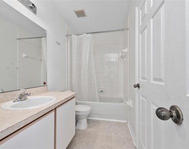 746 Lockbreeze Drive - Photo Thumbnail 19