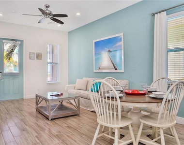 8038 Surf Street - Photo Thumbnail 3