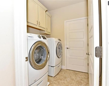 3012 Porta Romano Way - Photo Thumbnail 9