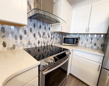 150 Killarney Bay Court - Photo Thumbnail 3
