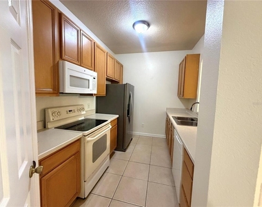 6084 Stevenson Drive - Photo Thumbnail 4