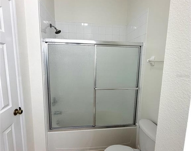6084 Stevenson Drive - Photo Thumbnail 14