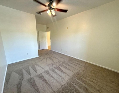 6084 Stevenson Drive - Photo Thumbnail 7