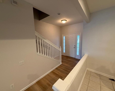 933 Enclair Street - Photo Thumbnail 14