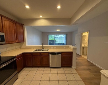 933 Enclair Street - Photo Thumbnail 3