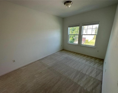 9350 Woodcrane Drive - Photo Thumbnail 12