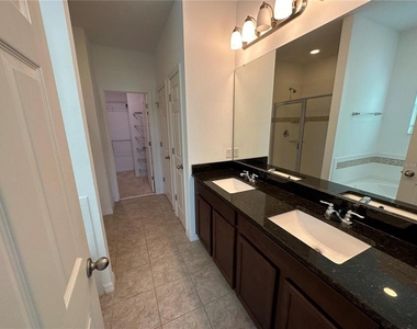 9350 Woodcrane Drive - Photo Thumbnail 13
