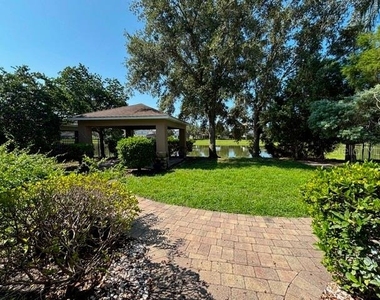 11844 Chateaubriand Avenue - Photo Thumbnail 36