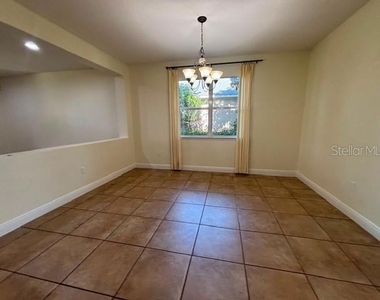 11844 Chateaubriand Avenue - Photo Thumbnail 6