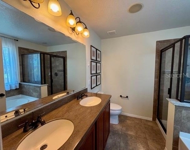 11844 Chateaubriand Avenue - Photo Thumbnail 23
