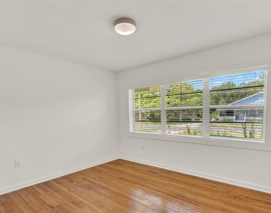 3345 Lila Drive - Photo Thumbnail 8