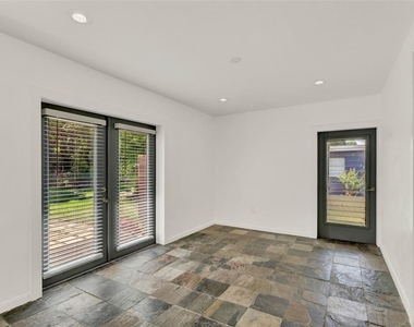 3345 Lila Drive - Photo Thumbnail 5