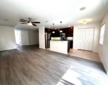 3845 Silverbell Loop - Photo Thumbnail 7