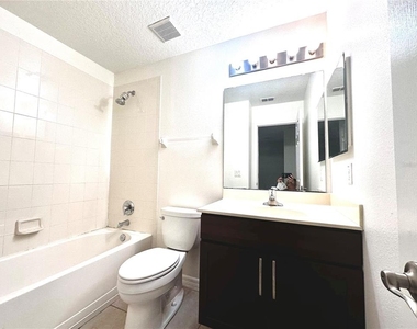 3845 Silverbell Loop - Photo Thumbnail 18