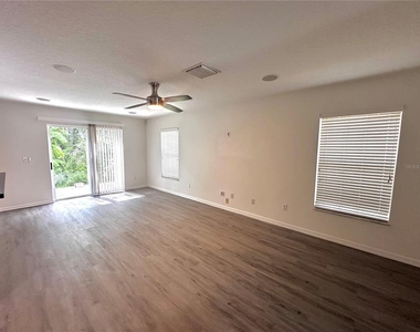 3845 Silverbell Loop - Photo Thumbnail 8