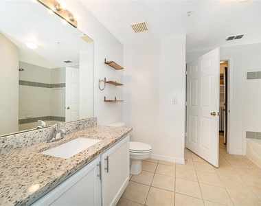 6663 Queens Borough Avenue - Photo Thumbnail 14