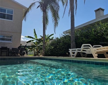 2410 S Atlantic Avenue - Photo Thumbnail 5