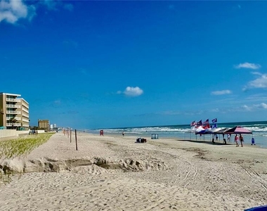 2410 S Atlantic Avenue - Photo Thumbnail 9