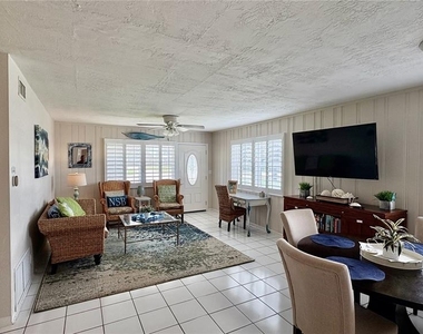 2410 S Atlantic Avenue - Photo Thumbnail 2
