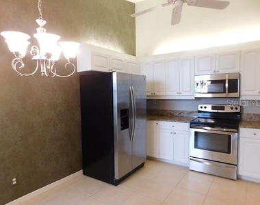 1669 Monarch Drive - Photo Thumbnail 6