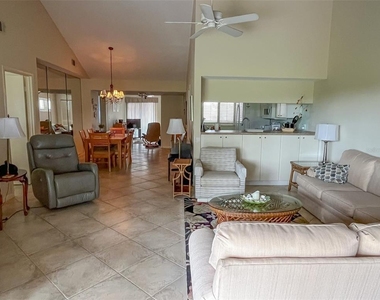 690 Bird Bay Circle - Photo Thumbnail 10
