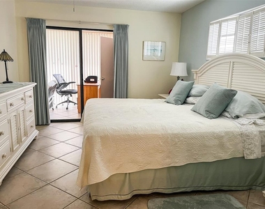 690 Bird Bay Circle - Photo Thumbnail 13