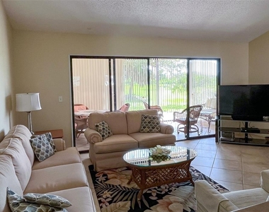 690 Bird Bay Circle - Photo Thumbnail 9
