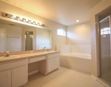 3002 Chasewood Drive - Photo Thumbnail 11