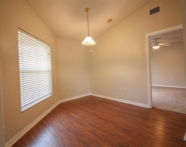 3002 Chasewood Drive - Photo Thumbnail 5