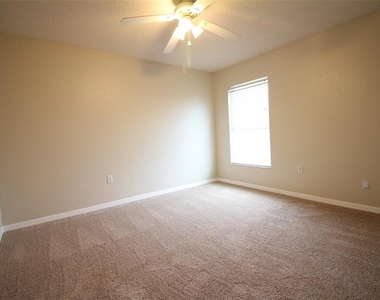 3002 Chasewood Drive - Photo Thumbnail 14