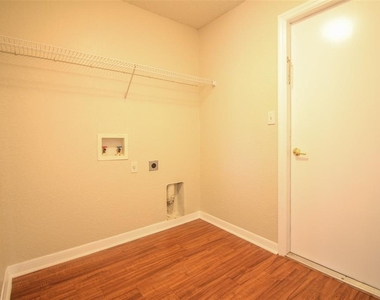 3002 Chasewood Drive - Photo Thumbnail 17