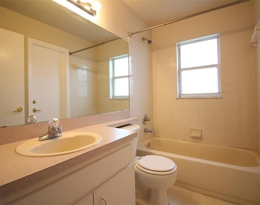 3002 Chasewood Drive - Photo Thumbnail 15