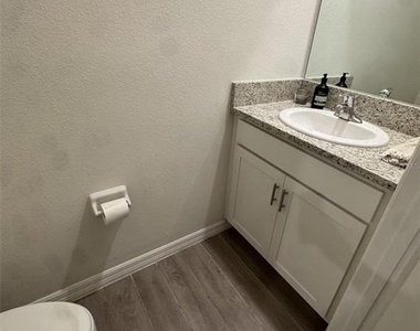 1287 Nw 136th Street - Photo Thumbnail 9