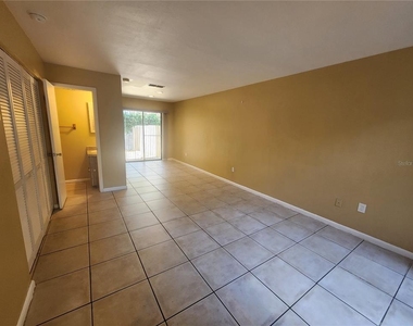 702 Sw 70 Terrace - Photo Thumbnail 24