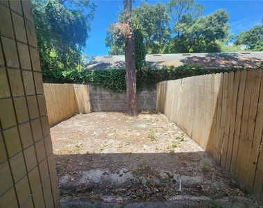 702 Sw 70 Terrace - Photo Thumbnail 23