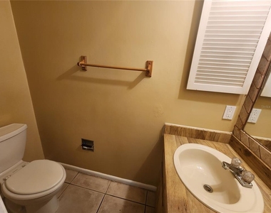 702 Sw 70 Terrace - Photo Thumbnail 13