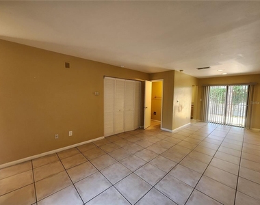 702 Sw 70 Terrace - Photo Thumbnail 17