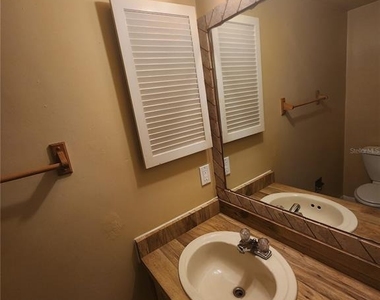 702 Sw 70 Terrace - Photo Thumbnail 16