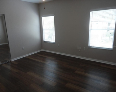 4820 Sw 91st Terrace - Photo Thumbnail 5