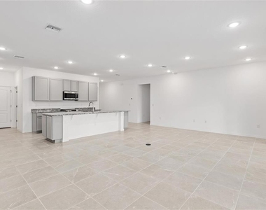 2275 Nw 248th Way - Photo Thumbnail 2