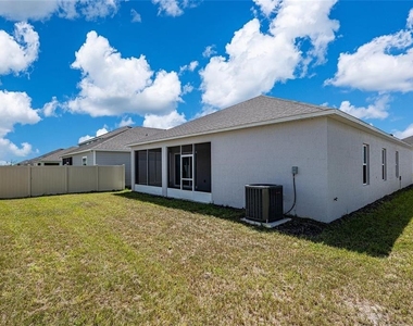 2275 Nw 248th Way - Photo Thumbnail 27