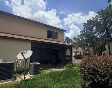2735 Sw 35th Place - Photo Thumbnail 30