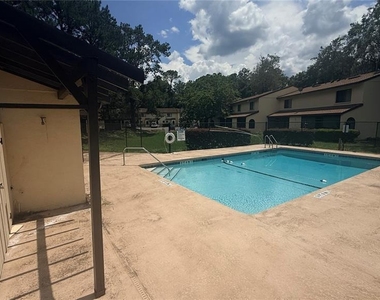 2735 Sw 35th Place - Photo Thumbnail 31