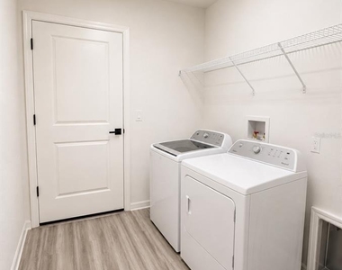 2440 Bowling Terrace - Photo Thumbnail 8